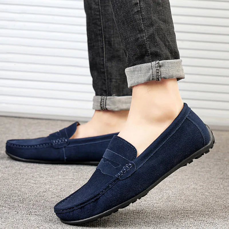 Men's suede leather loafers in solid colours with round toe and flat rubber sole