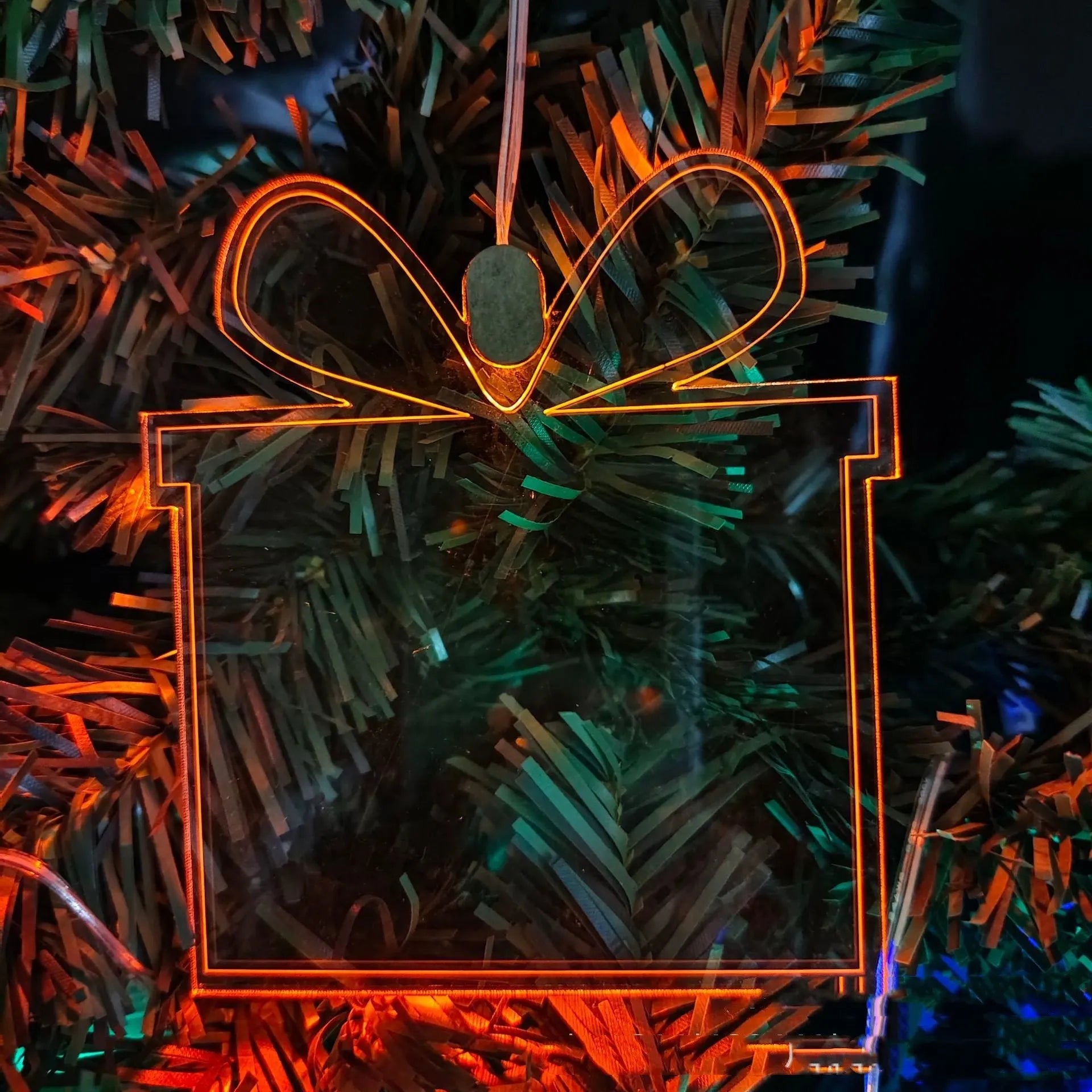 Heart-shaped battery-powered Christmas tree pendant night light 10x10mm in modern simplicity style