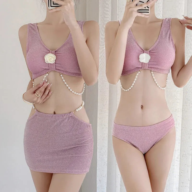 Women's three-piece bikini swimsuit set in black or pink colour with briefs style design