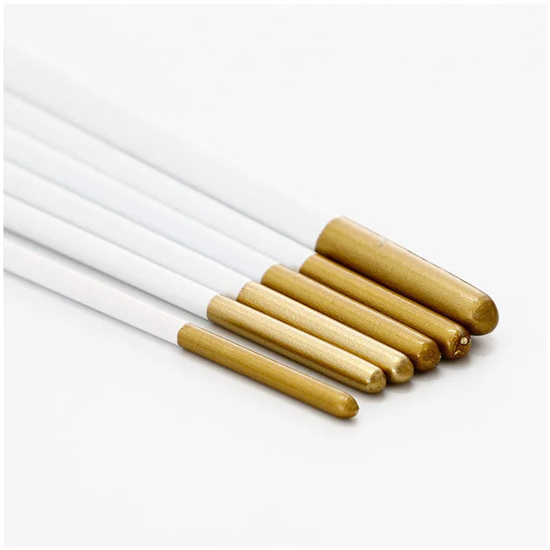 Set of six watercolour acrylic brushes with wood handles and aluminium ferrules in graduated sizes