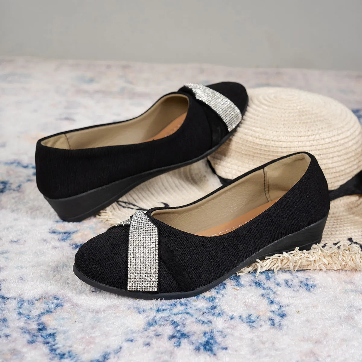 Black women's slip-on casual shoes with rhinestone decoration and chunky heel