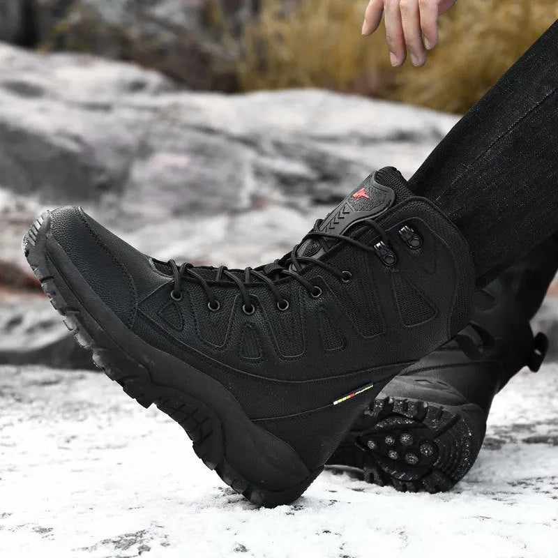 Men's cowhide hi-top hiking shoes in beige, a platform sneaker for outdoor climbing and camping.