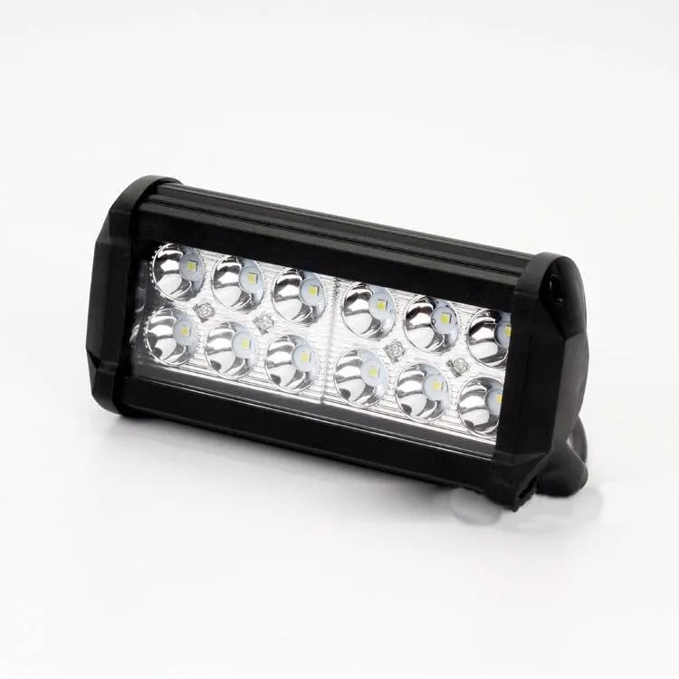 Black aluminium 36W LED work light with spotlight and floodlight optics, 165x70x80mm size, IP67 rated