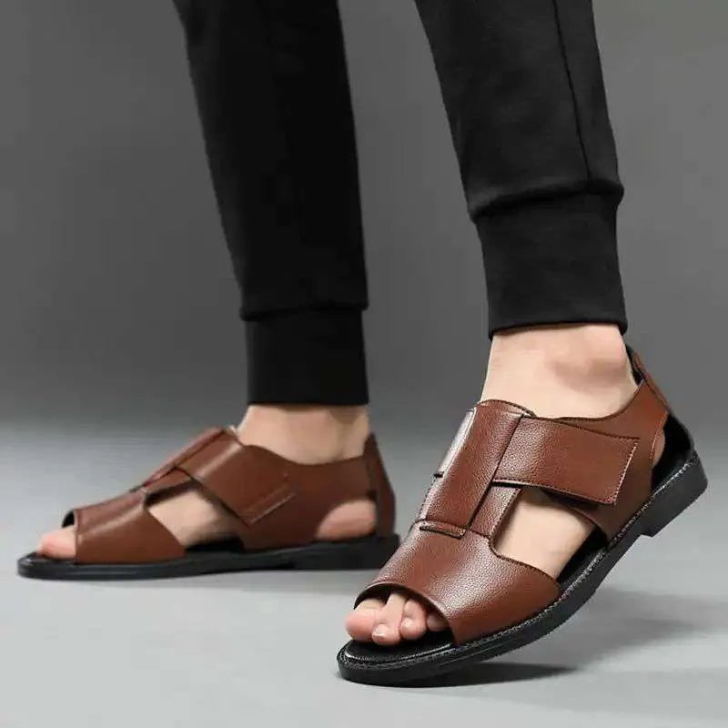 Men's black casual sandals with cowhide upper and open toe design on rubber sole