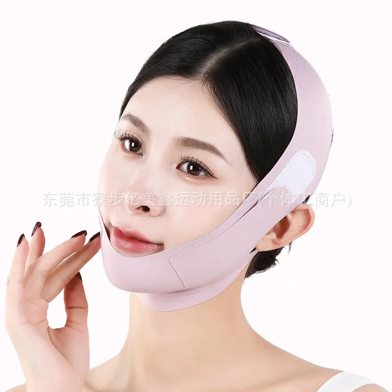 Graphene facial shaping mask for lifting and tightening in green or purple colour