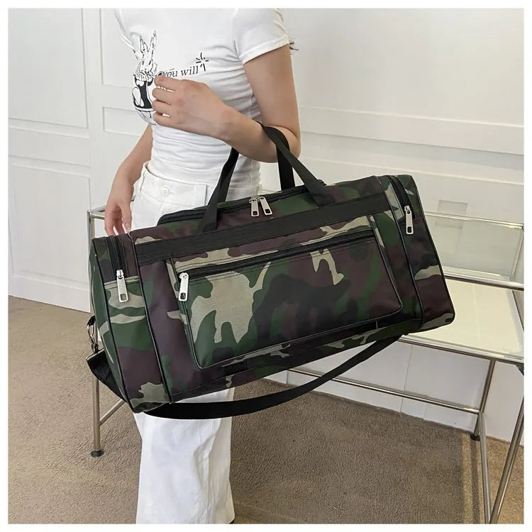 Camouflage pattern waterproof luggage bag with 20L capacity and polyester lining