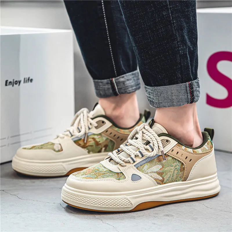 Casual canvas shoes with round toe and flat heel in Milan green or beige colour options