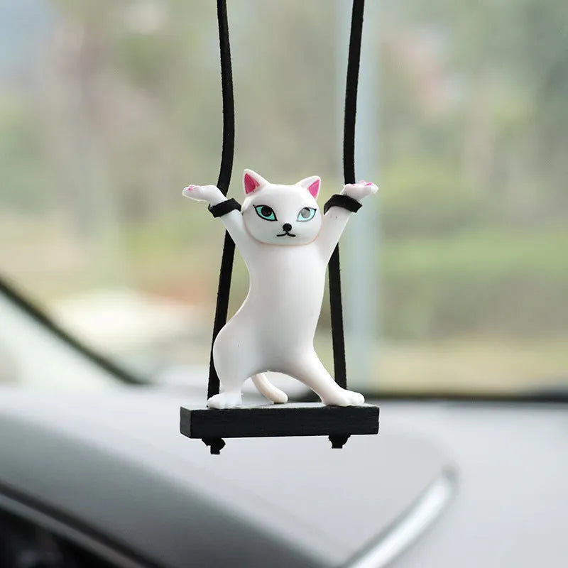 Resin cartoon cat pendant for car interior decoration on a 25 cm adjustable rope.