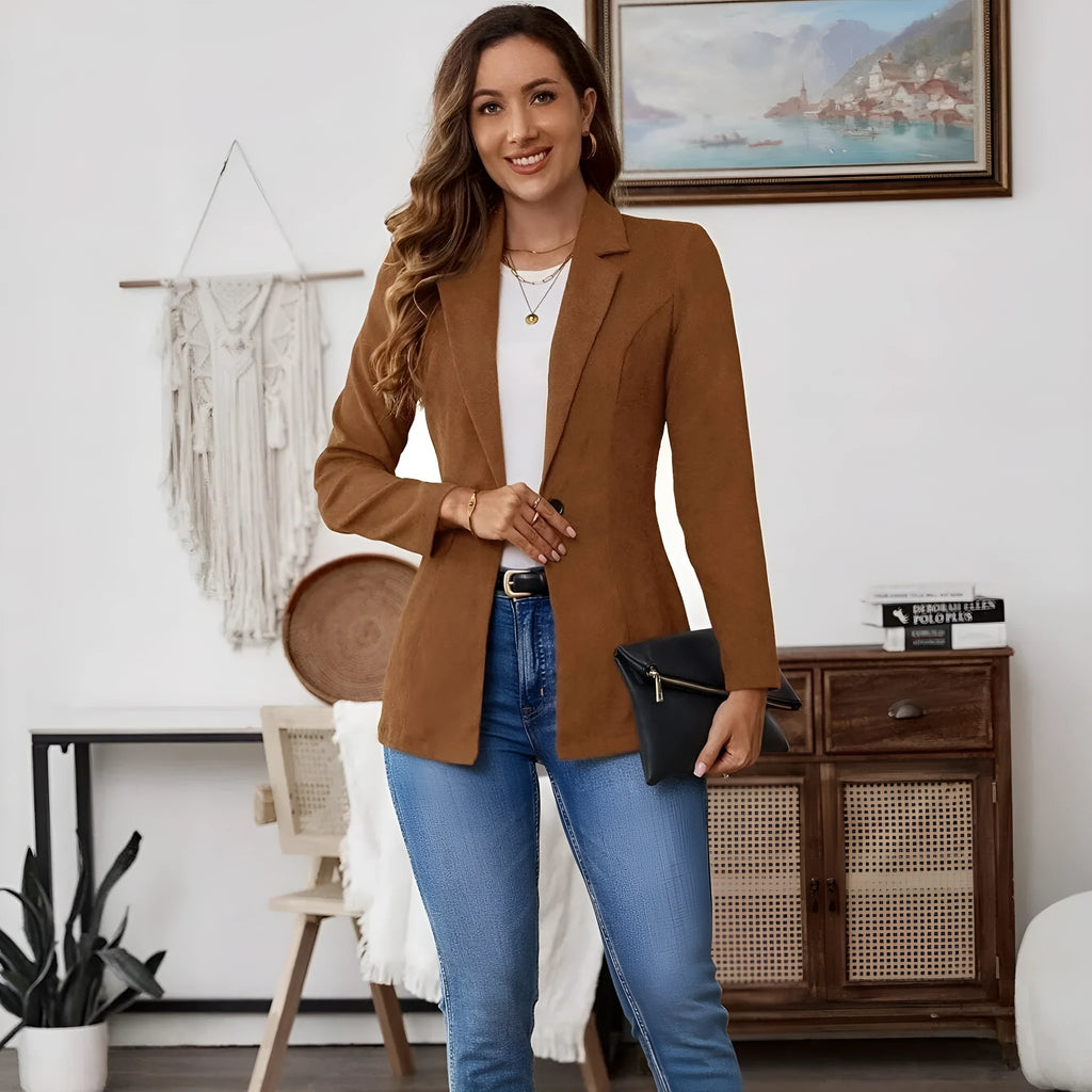 Brown men's casual suit coat with notch lapels, long sleeves, and a single-breasted button fastening.