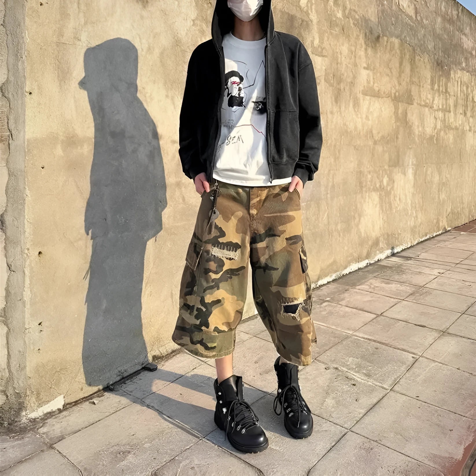 Men's camouflage jeans with patch and ripped detailing in straight-leg cropped style
