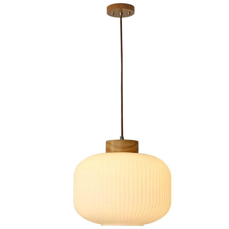 Wooden retro pendant light in Nordic style with three size options