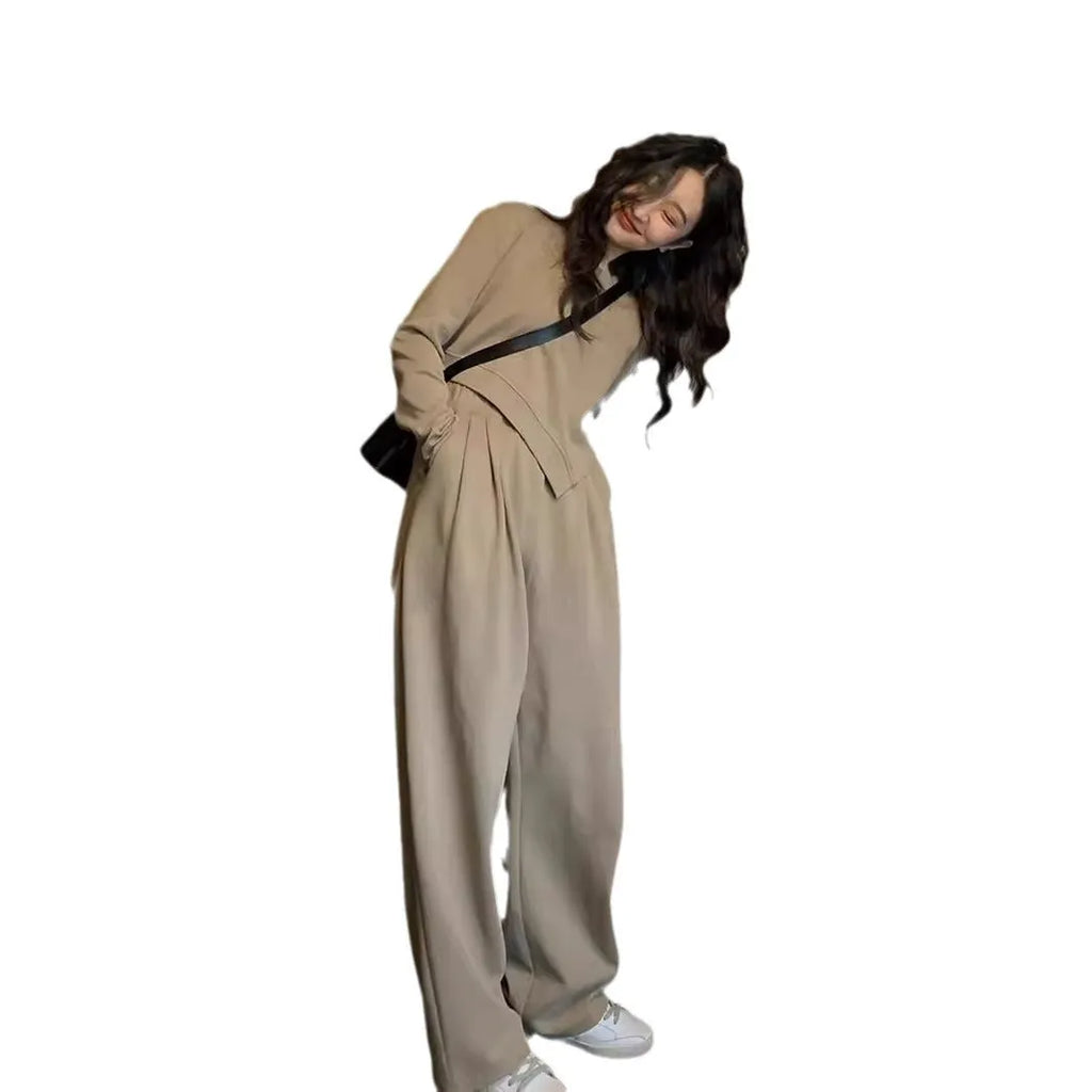 Women's loose fit brown casual sports suit set with long sleeve top and trousers