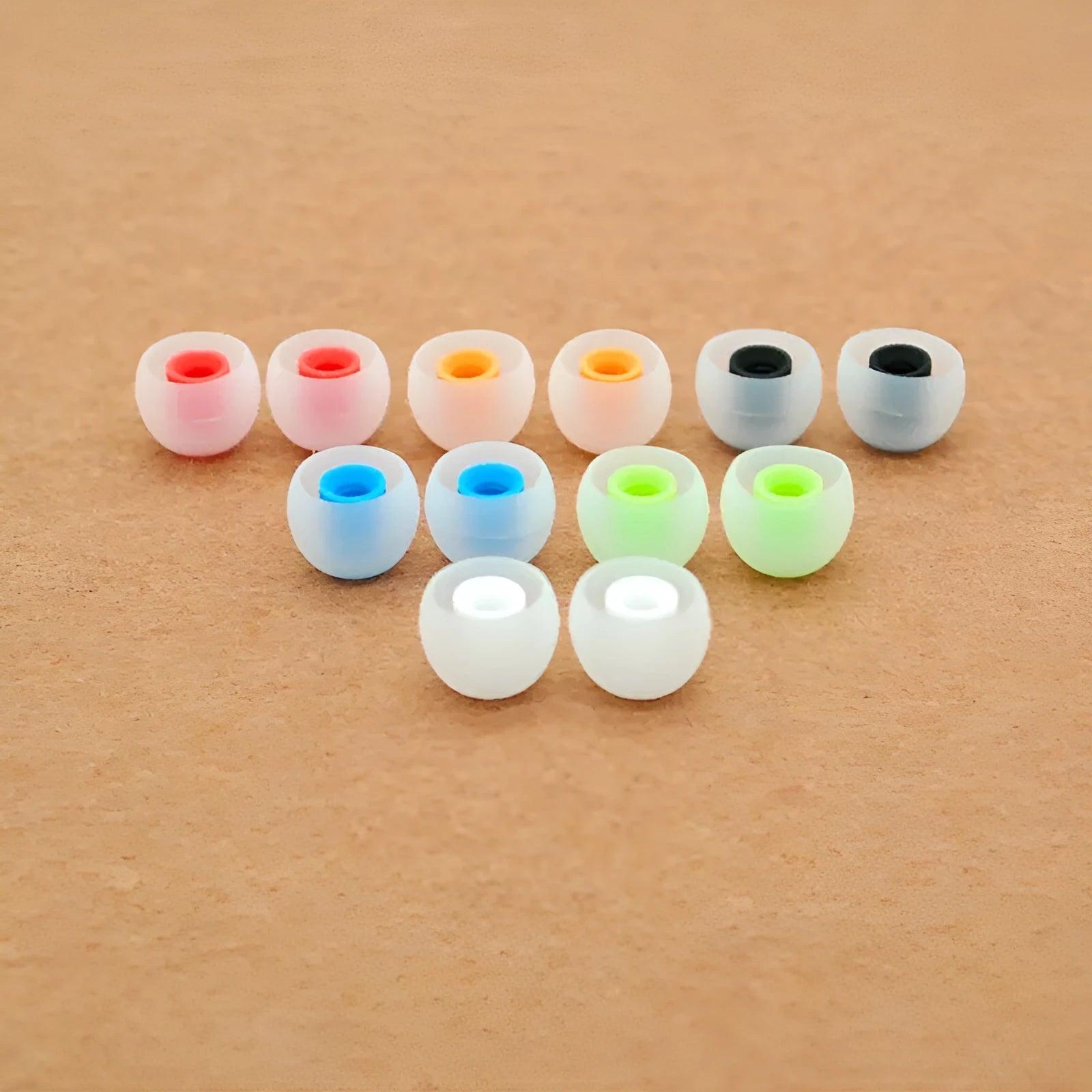 Two-tone silicone earphone sleeves for in-ear headphones with 3.8mm aperture