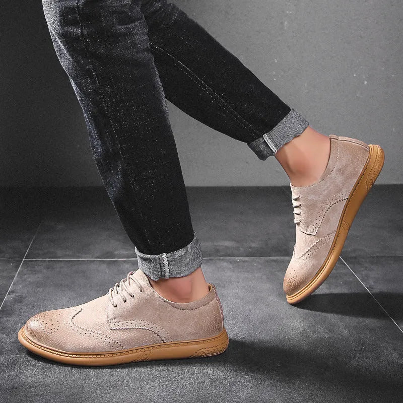 Men's black leather business formal lace-up shoes with a low top and rubber sole.
