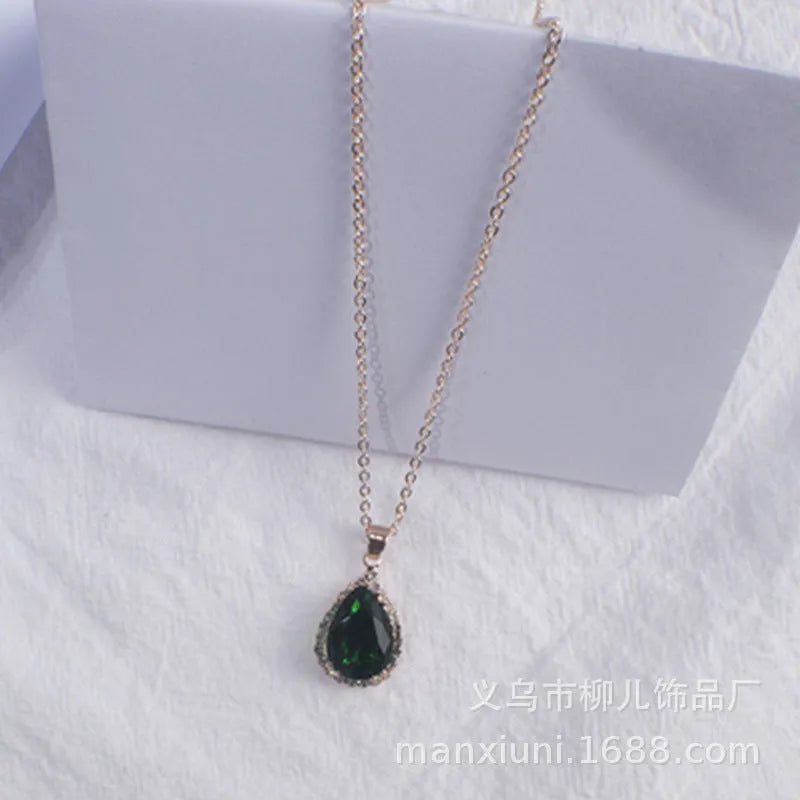 Women's rose gold water drop rhinestone necklace with geometric design and artificial gemstone inlay