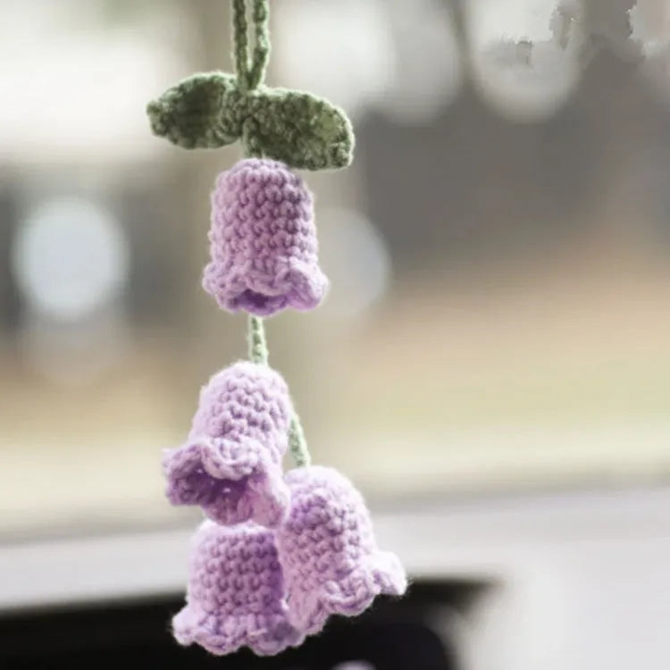 Green and white knitted rope car plant ornament with 8cm base and hanging rope.