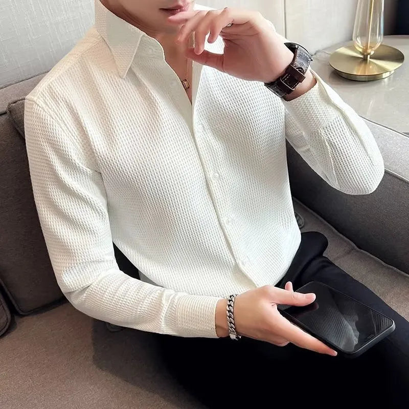 Men's long-sleeved solid colour polyester business shirt in white, black, green for spring autumn office wear