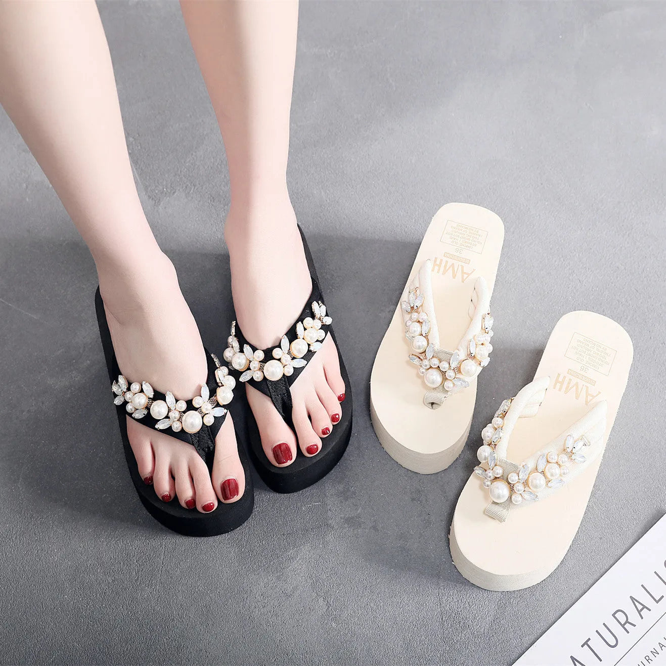Women's high-heeled flip-flops with cotton cloth upper in black and beige colour options