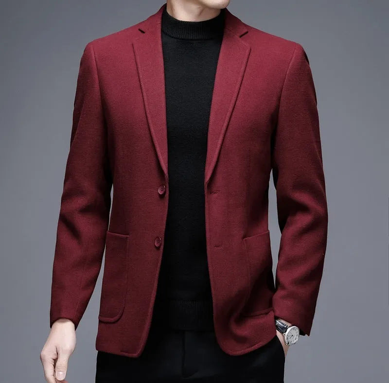 Men's solid colour polyester winter jacket in loose fit design with long sleeves and round hem