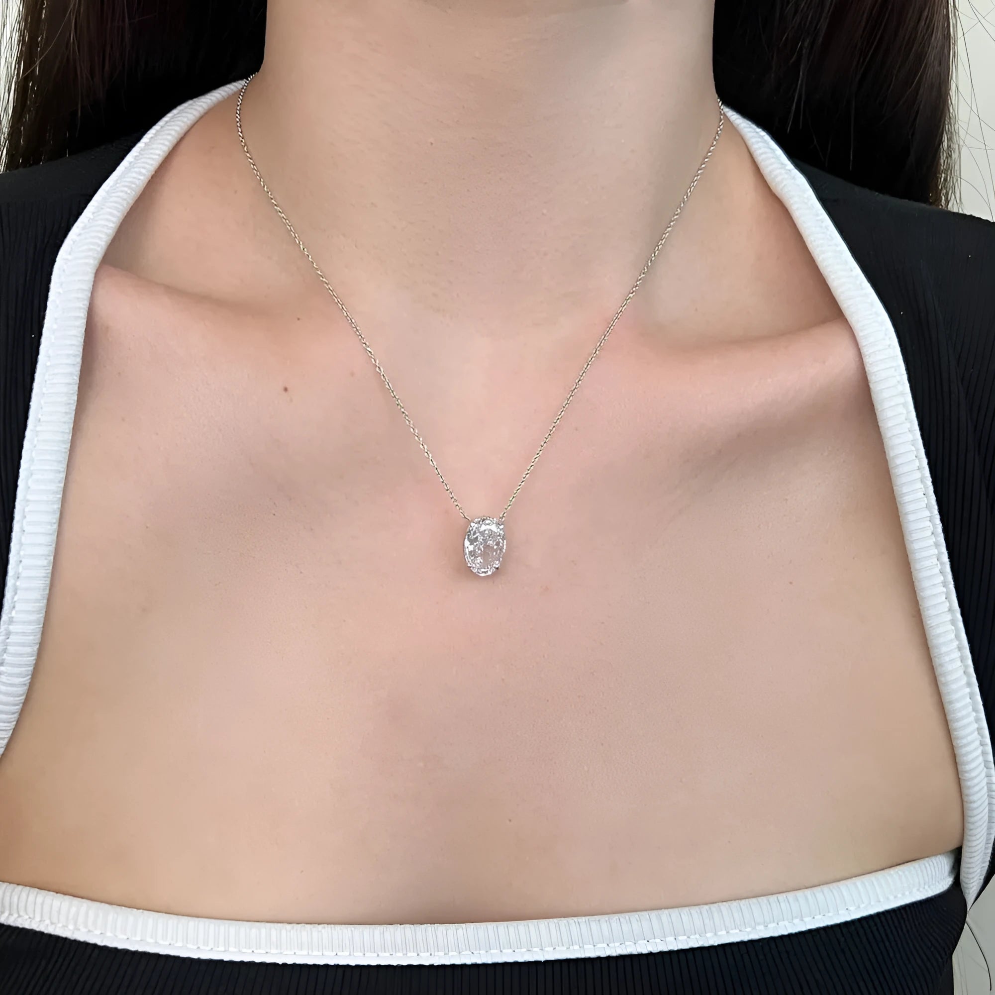 Women's 925 silver oval ice flower necklace with electroplated finish in platinum and gold options