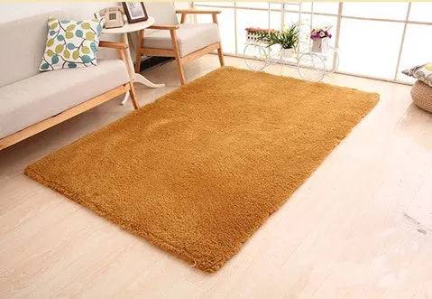 Solid colour lambskin plush carpet with a soft velvet surface and dotted non-slip base.