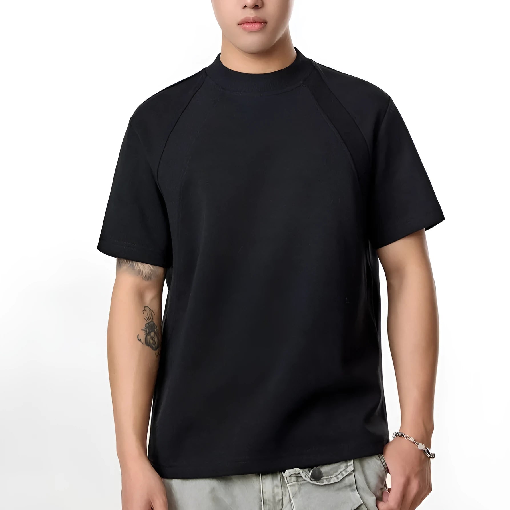 Loose fit short sleeve top with air layer stitching in polyester fabric