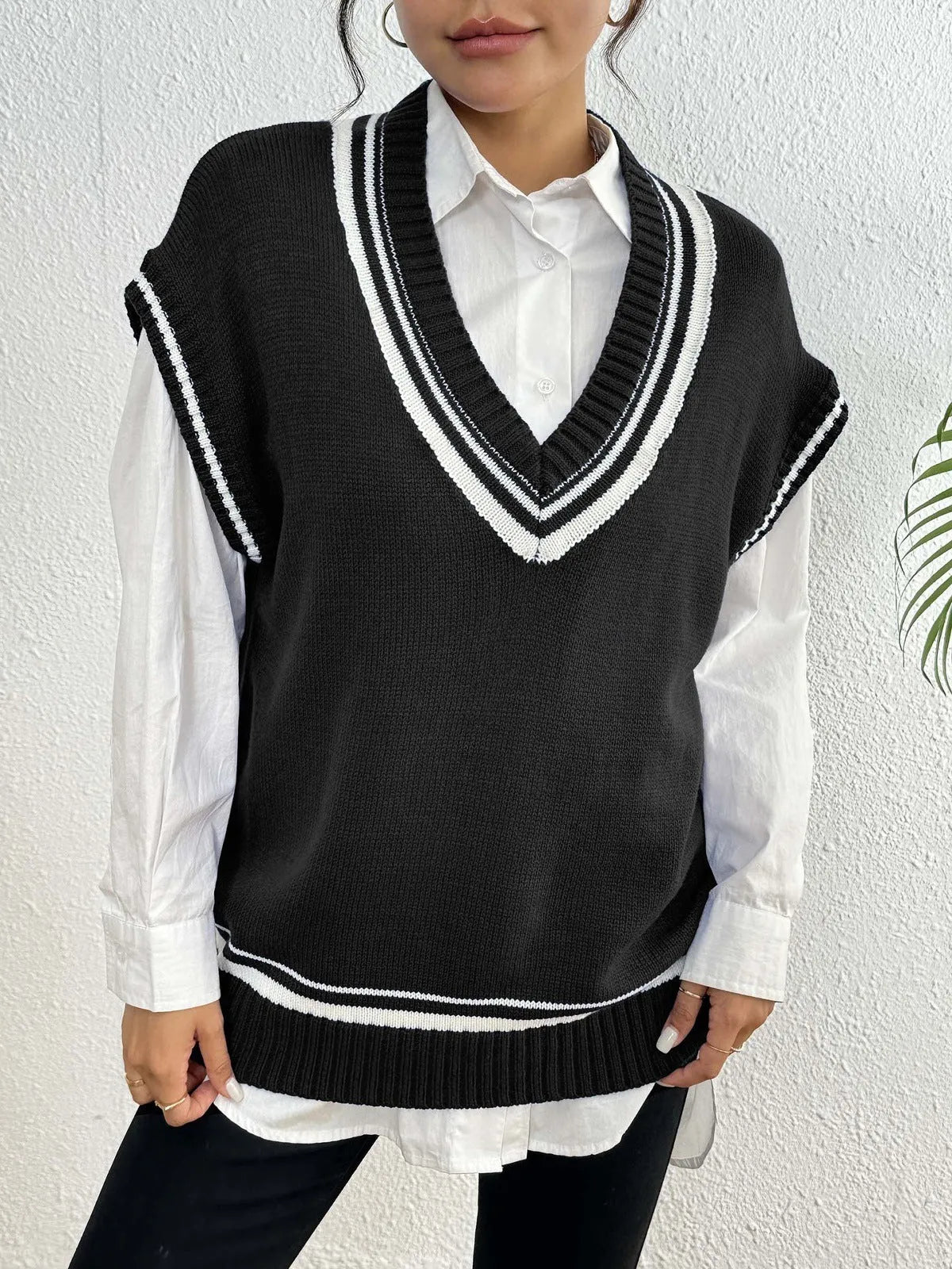 Women's casual wool vest sweater in acrylic fabric with free size loose fit college style design