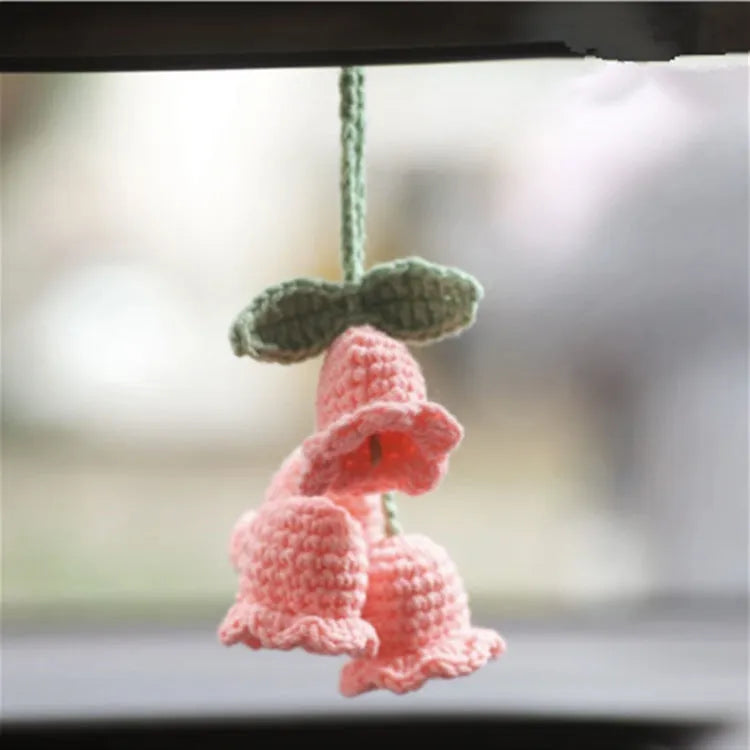 Green and white knitted rope car plant ornament with 8cm base and hanging rope.