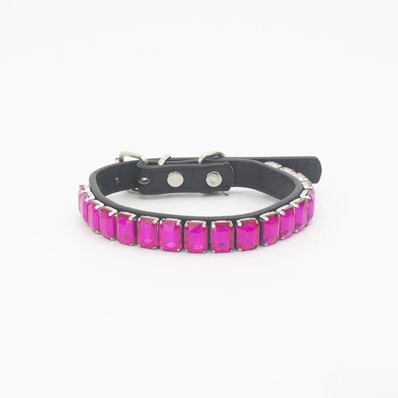 PU dog and cat collar in multiple colours with size options from XS to XL showing 1.5cm and 2cm widths