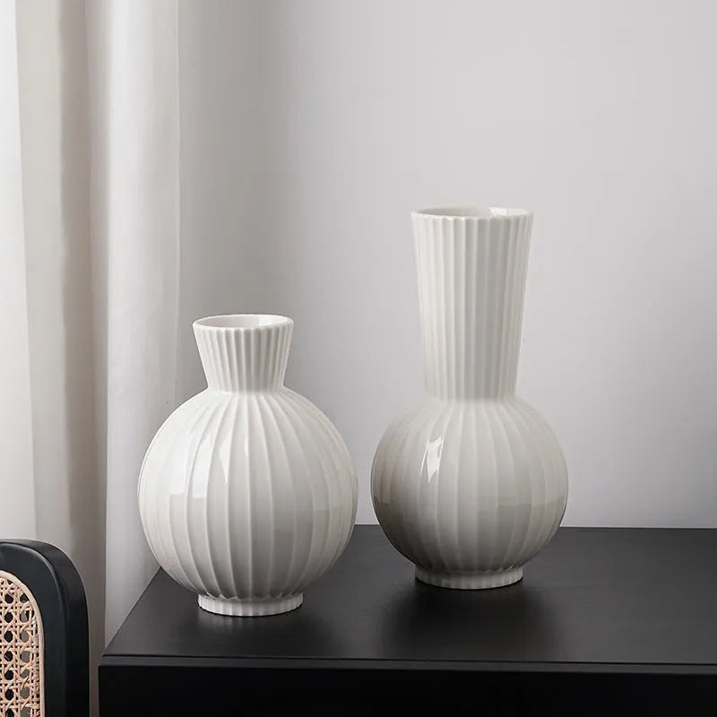 White striped ceramic vase with American country design for table decoration