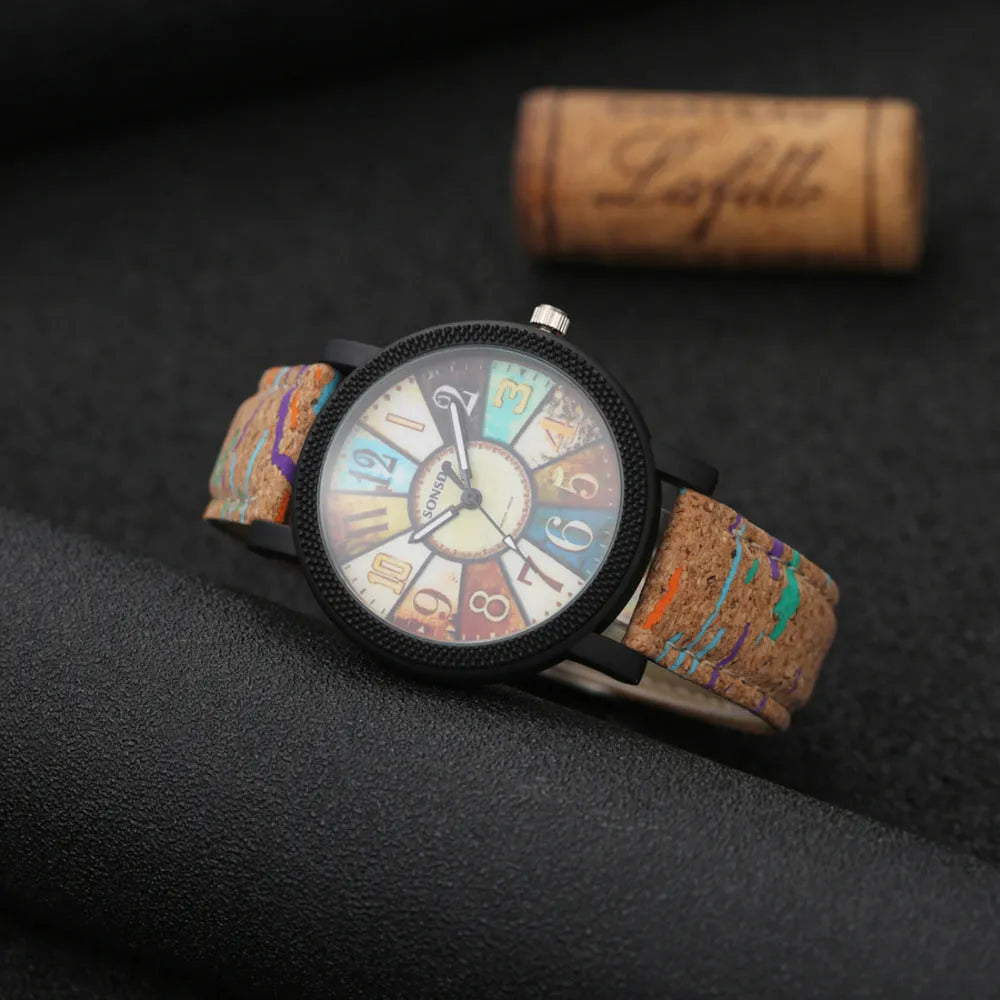 Casual women's watch with leather strap, 37mm round dial and stainless steel buckle