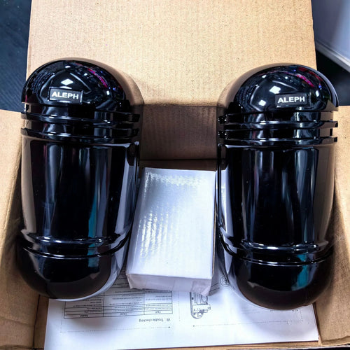Black 2-beam infrared security detector for anti-theft alarm systems