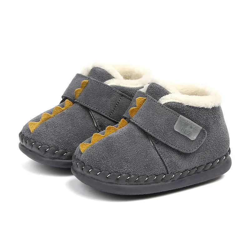 Children's winter cotton shoes with fleece lining and Velcro fastening in dark brown