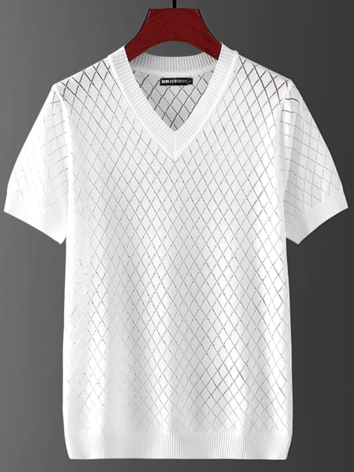 Men's Korean style ice silk t-shirt in black or white with V-neck or round neck options