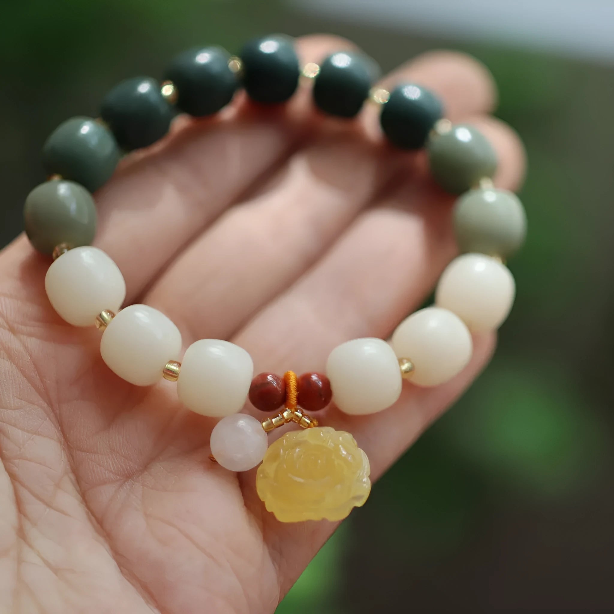 Gradient white jade Bodhi root bracelet with natural beeswax Lotus pendant on wrist