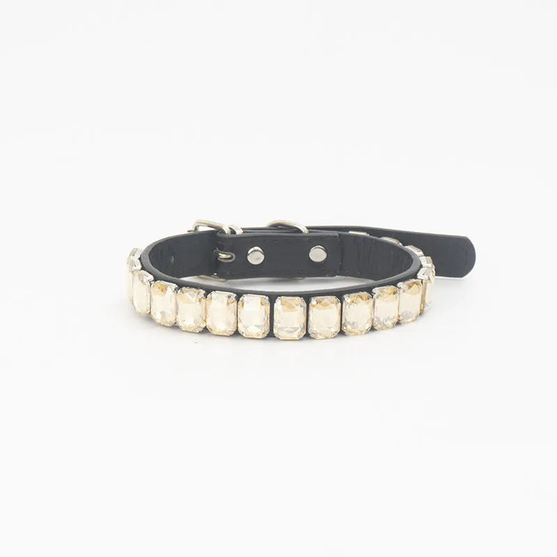 PU dog and cat collar in multiple colours with size options from XS to XL showing 1.5cm and 2cm widths