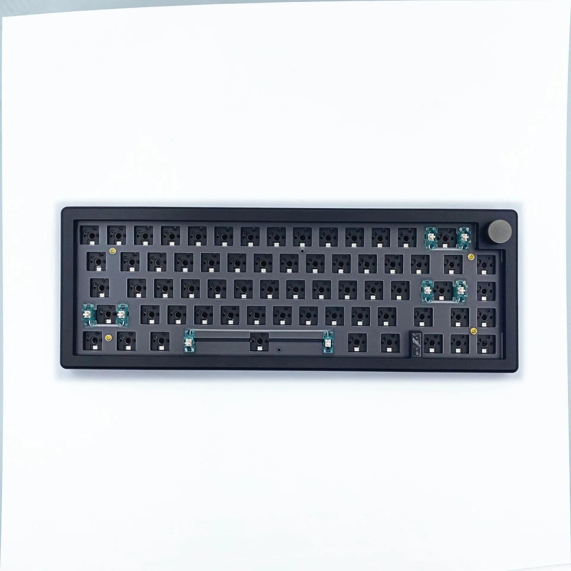 DIY hot swap RGB backlit mechanical keyboard kit in multiple colours with USB cable