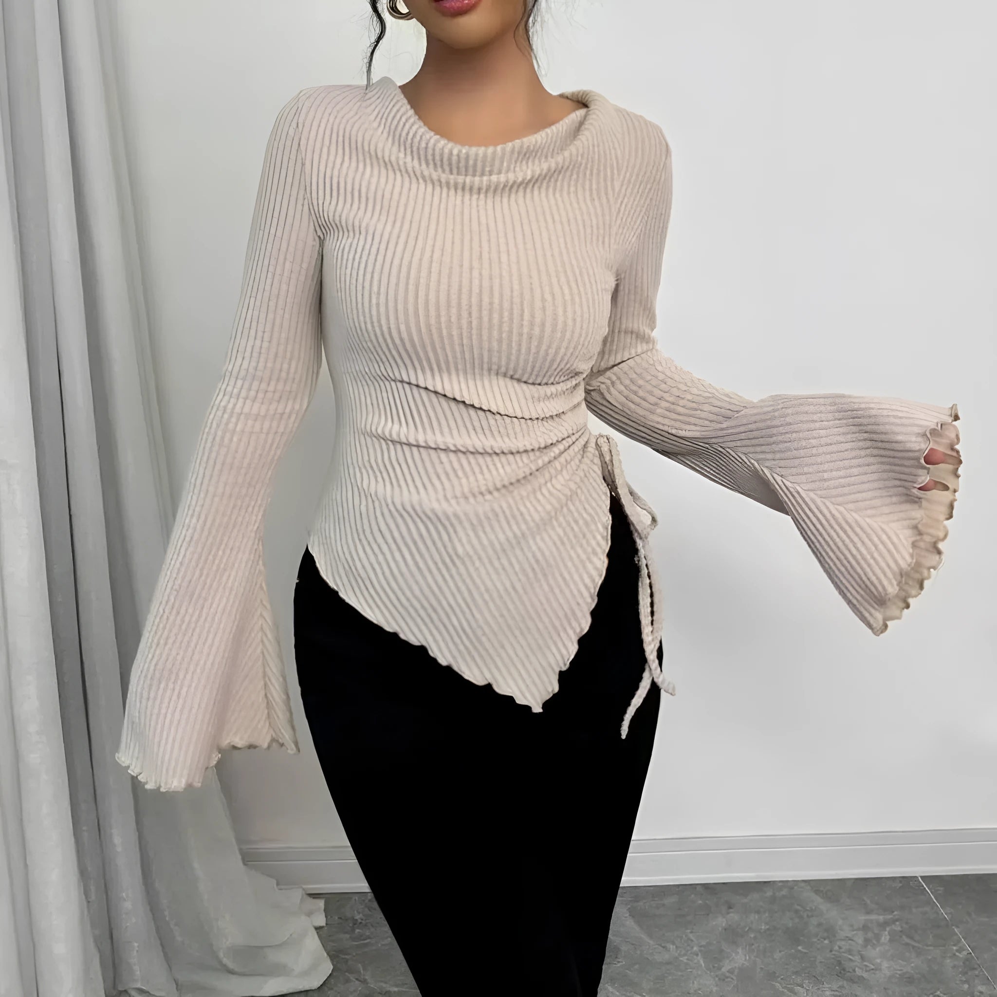 Women's solid-colour slim-fit pullover with rope-knit texture and bell sleeves in apricot