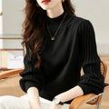 Slimming half turtleneck bottoming shirt with sunken stripe pattern in apricot colour