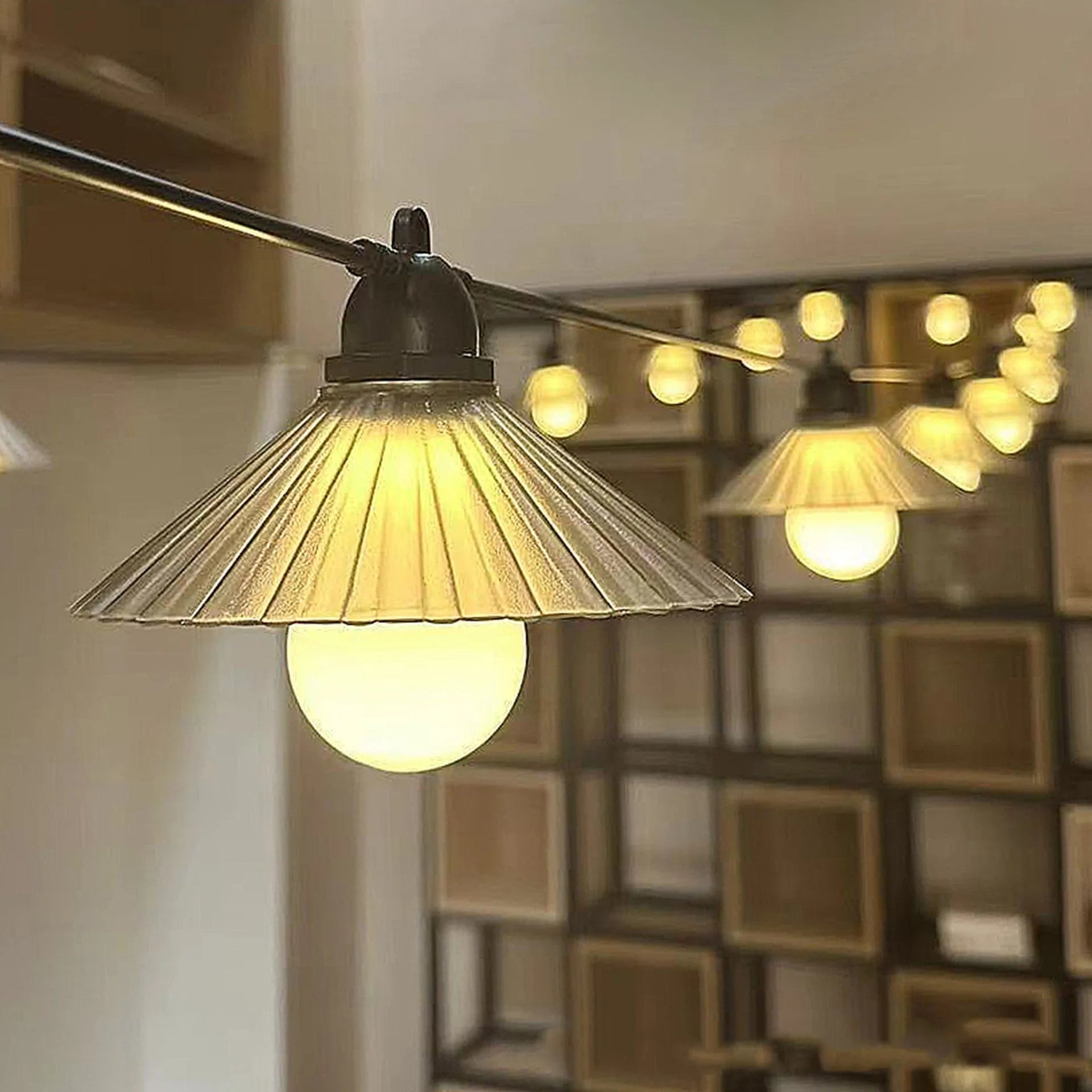 Flower-shaped LED globe string lights for outdoor courtyard and camping decoration.
