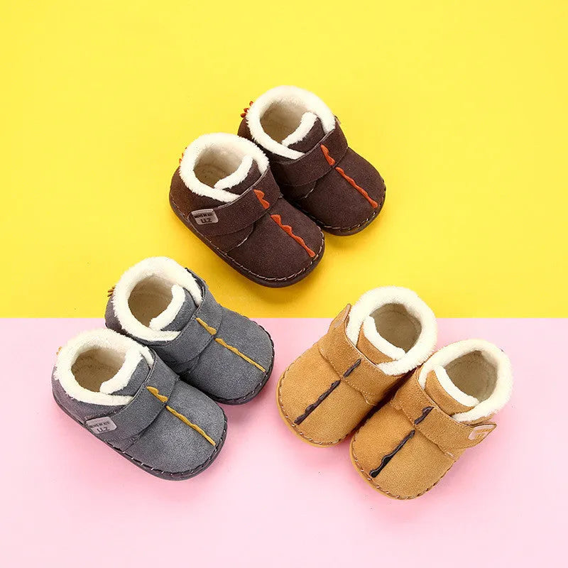 Children's winter cotton shoes with fleece lining and Velcro fastening in dark brown