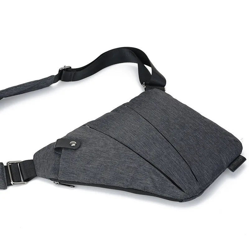 Anti-theft crossbody bag for men in black Oxford cloth with zipper closure