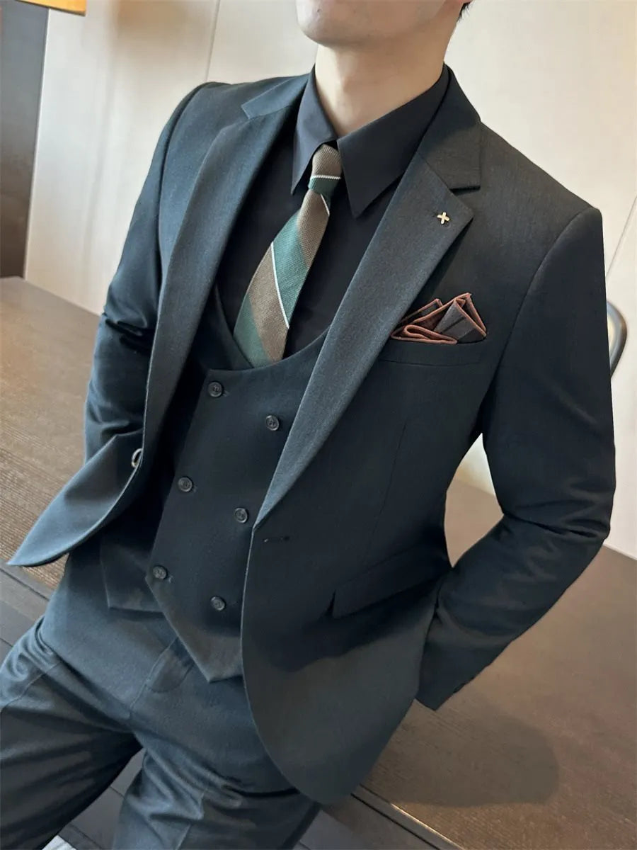 Men's dark green slim fit business suit with structured blazer and trousers