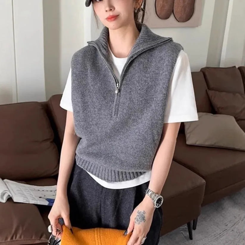 Retro half zipper sleeveless knit vest in polyester mesh with 3D pattern texture