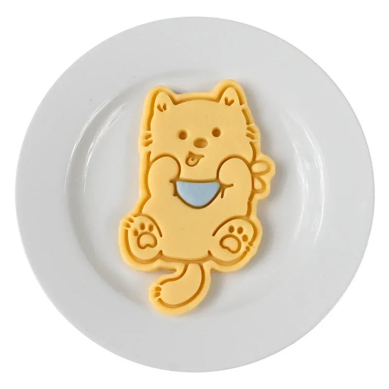 Three-dimensional plastic biscuit mould with dog cartoon designs for pressed cookies
