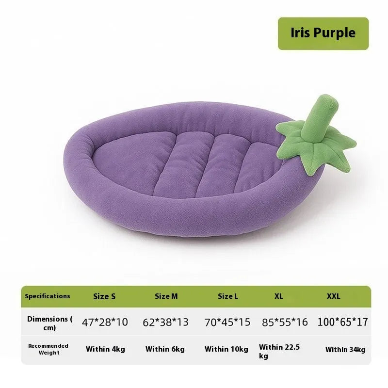 Removable cloth dog bed mat shown in purple, with S M L XL XXL size labels and weight recommendations.