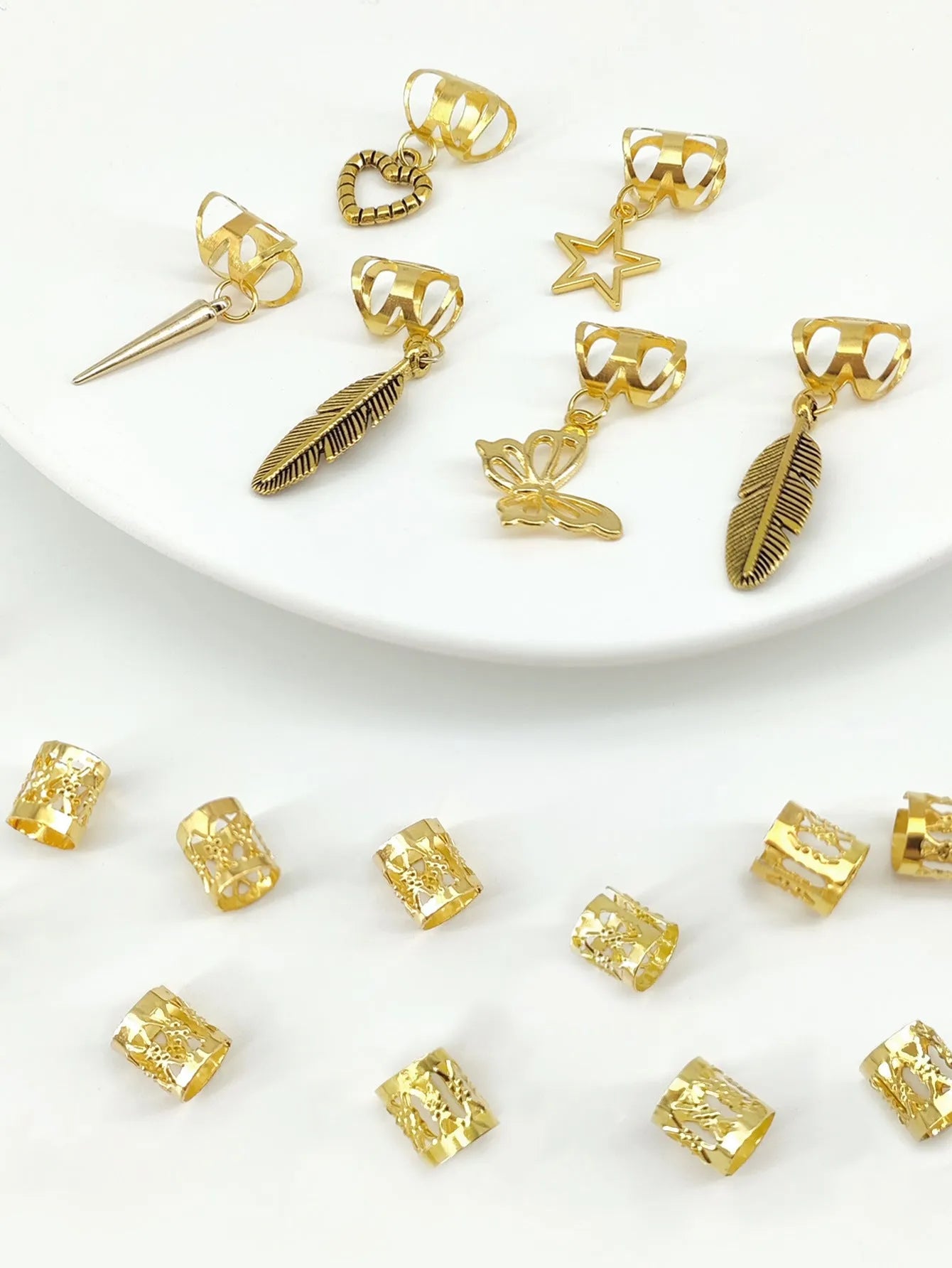 Alloy hair rings with antique leaves pattern in gold or silver, pack of 26 pieces