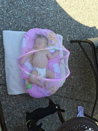 Portable foldable baby mosquito net tent with sleeping cushion, 54x44cm, stainless steel frame, available in blue and pink