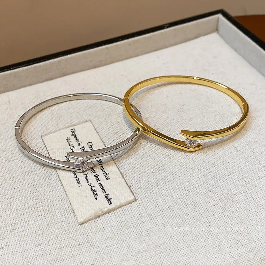 Gold real gold-plated round zirconia bracelet for women on copper base, light luxury style