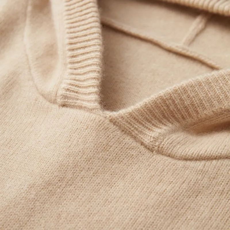 Men's cashmere hooded thickened sweater in solid colour, loose fit, long sleeves, front view